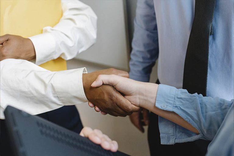 3 estratégias para vender serviços de Consultoria Elétrica